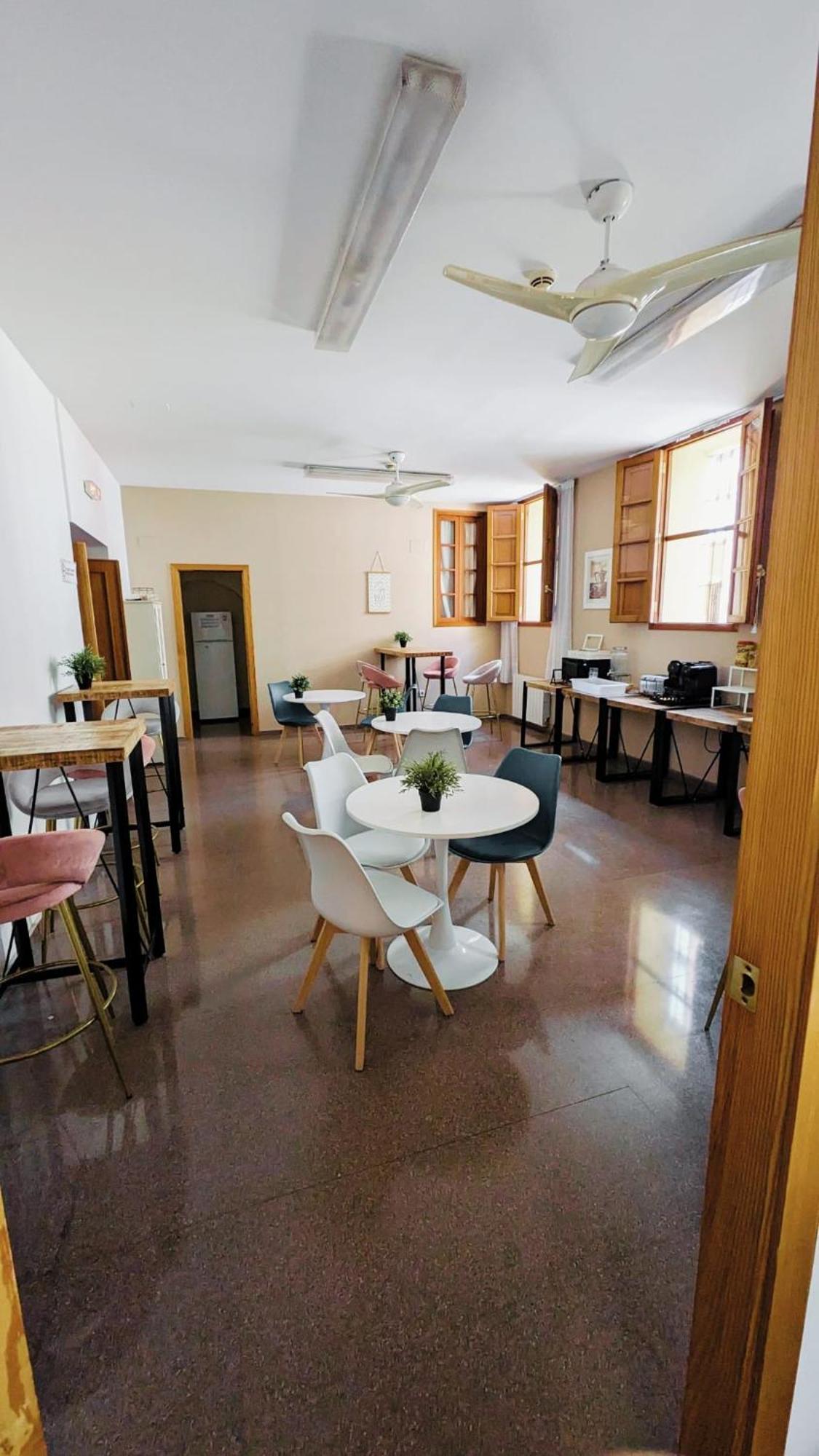 Hostal El Convent De מונקדה מראה חיצוני תמונה
